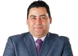 عادل حامد الرئيس التنفيذى للشركة المصرية للاتصالات