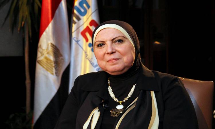 نيفين جامع وزيرة التجارة والصناعة 