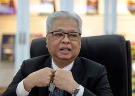 رئيس الوزراء الماليزي إسماعيل صبري يعقوب