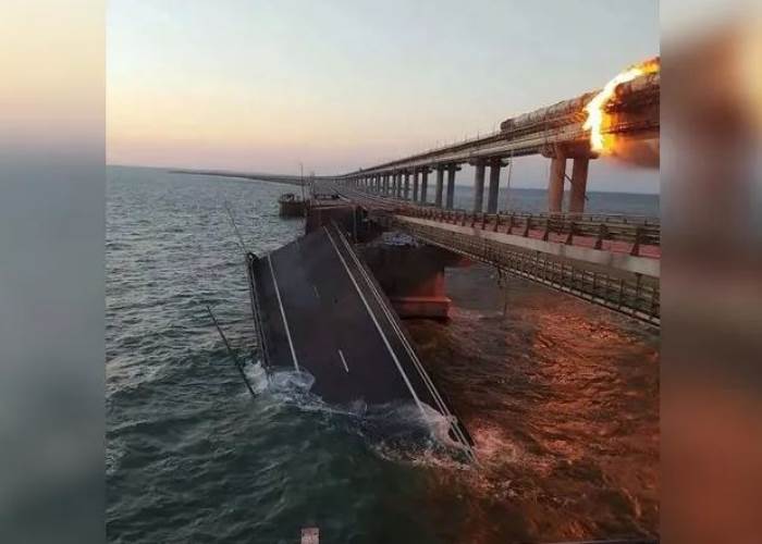 انفجار جسر القرم