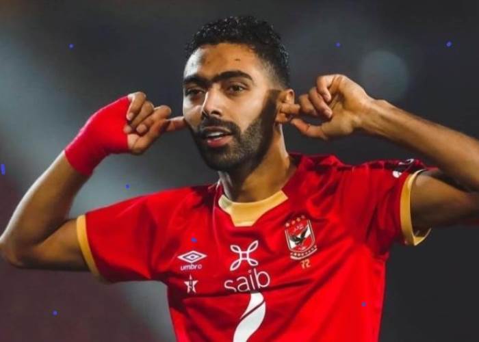 لاعب فؤيق الاهلي حسين الشحات 