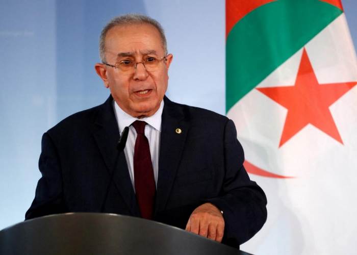 وزير الخارجية الجزائري رمطان لعمامرة 