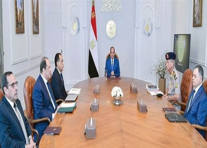 الرئيس عبد الفتاح السيسي الرئيس عبد الفتاح السيسي