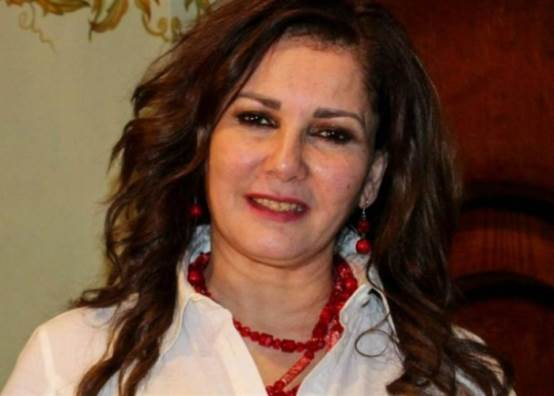 الفنانة اثار الحكيم 