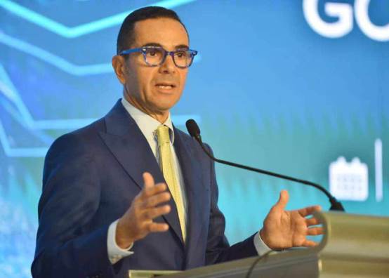 حسن الخطيب وزير الاستثمار 