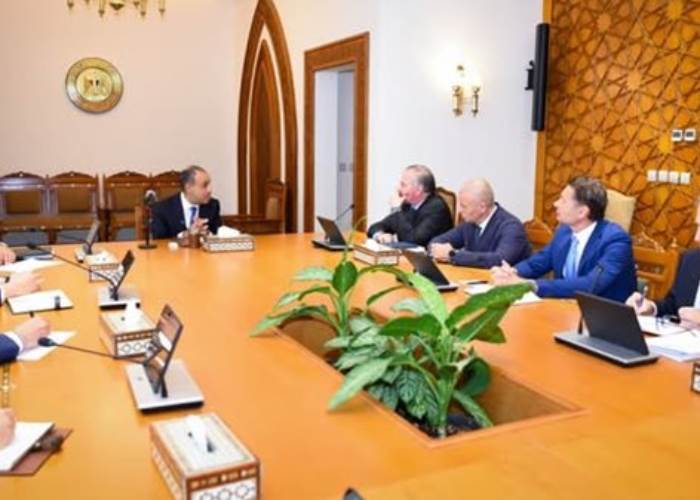 وزير الخارجية والمبعوث الإيطالي 