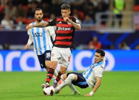 فلامنجو وبيراميدز 