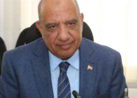 وزير الكهرباء 