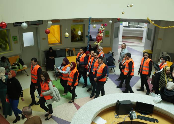 عاملي البنك الأهلي المصري 