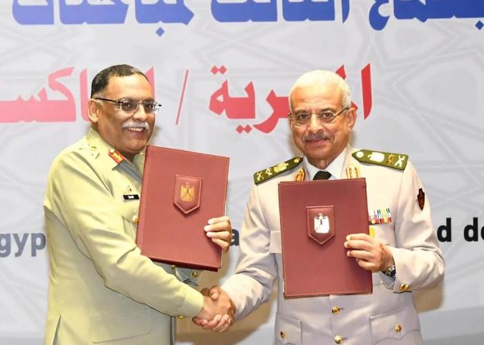 الفريق أول بعد المجيد صقر وساهر شمساد