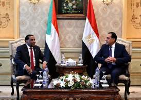 مصطفى مدبولي ونظيره السوداني