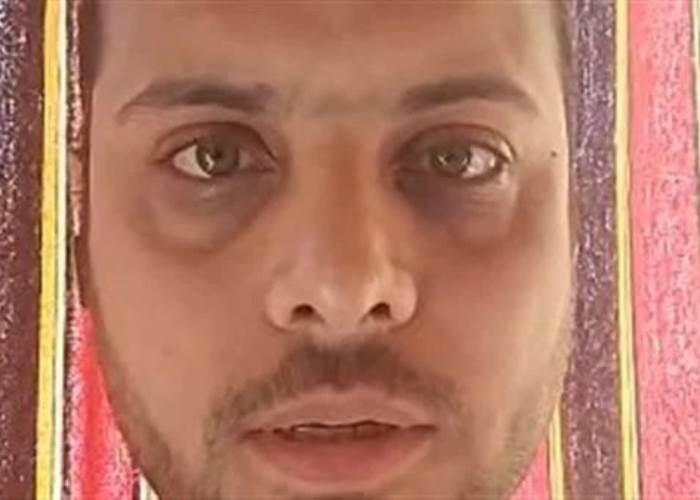والد الطفل علي والد الطفل علي