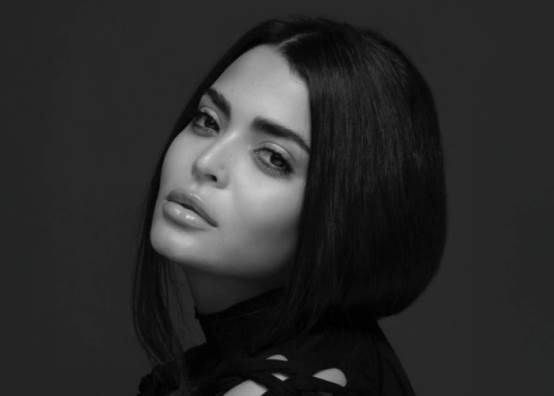 الفنانة أسماء جلال