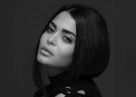 الفنانة أسماء جلال