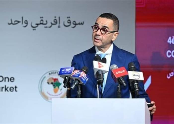 حسن الخطيب وزير الاستثمار 
