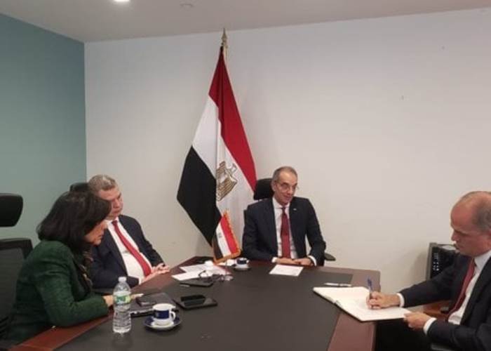 عمرو طلعت وزير الاتصالات