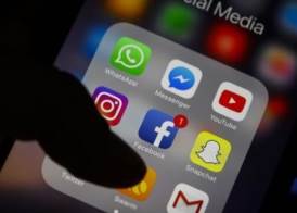 وسائل التواصل الإجتماعي 