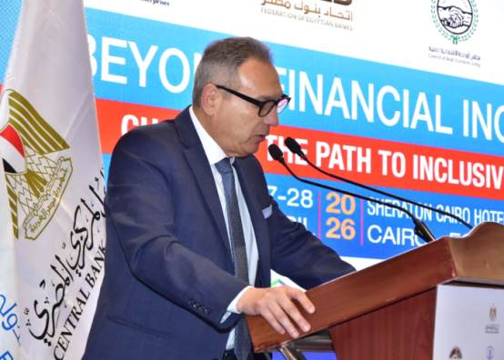 محمد الأتربي الرئيس التنفيذي للبنك الأهلي المصري