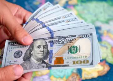  الدولار الأمريكي 