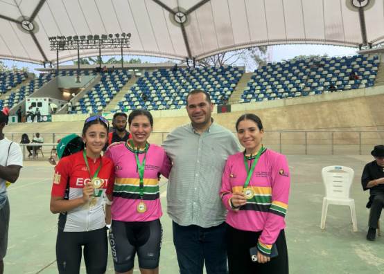  منتخب مصر للدراجات للمضمار