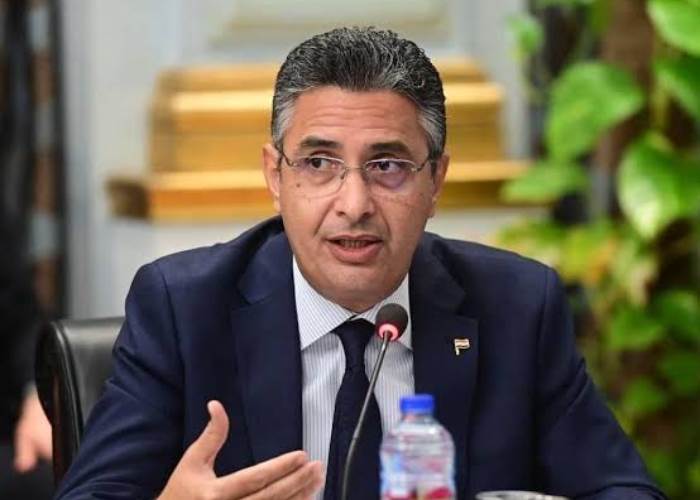 وزير التموين 