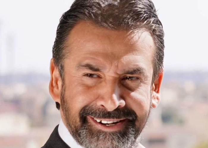 كريم عبد العزيز 